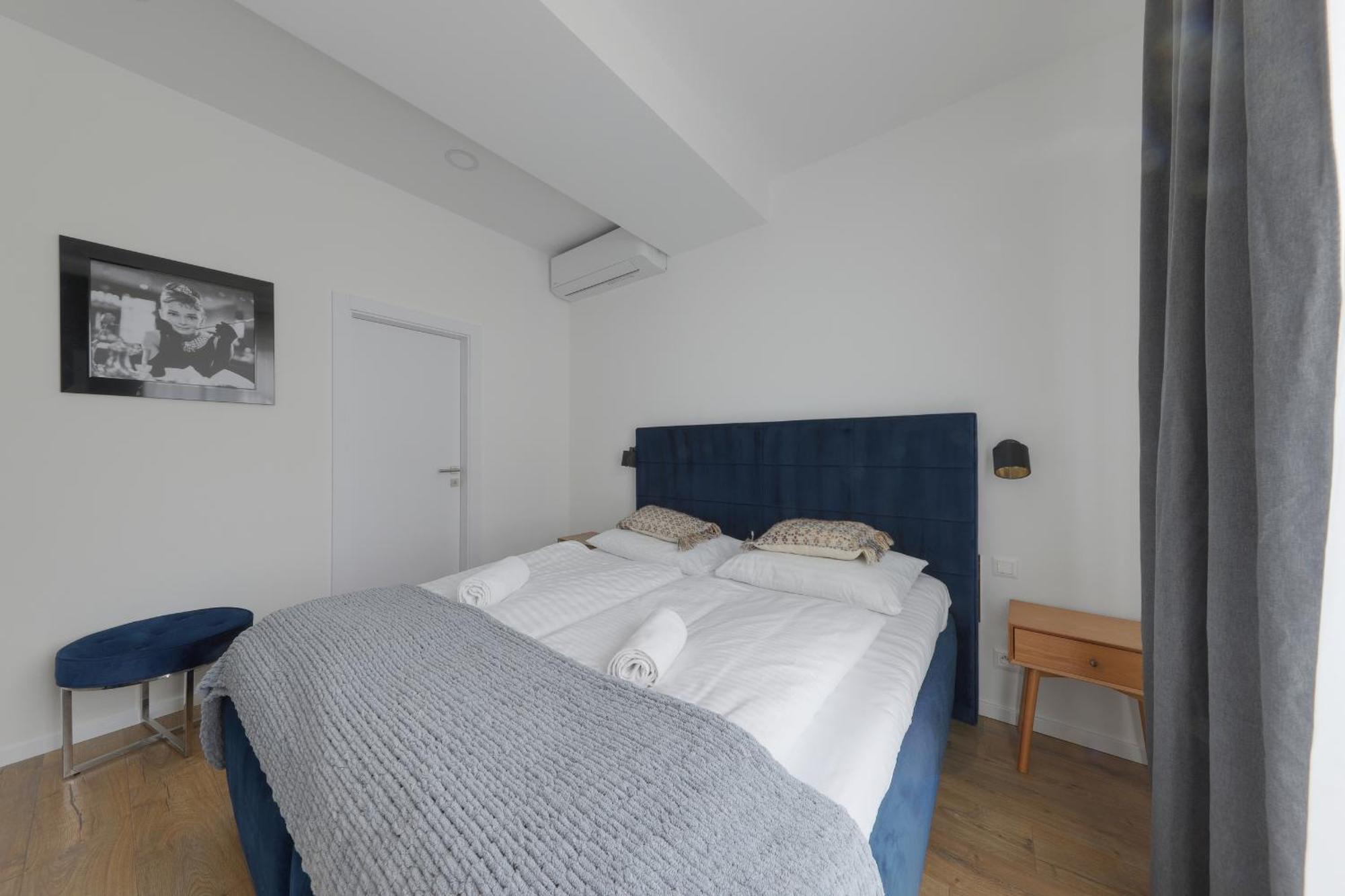 Shone Apartment Old Town 2 Bedroom Bratislava Buitenkant foto