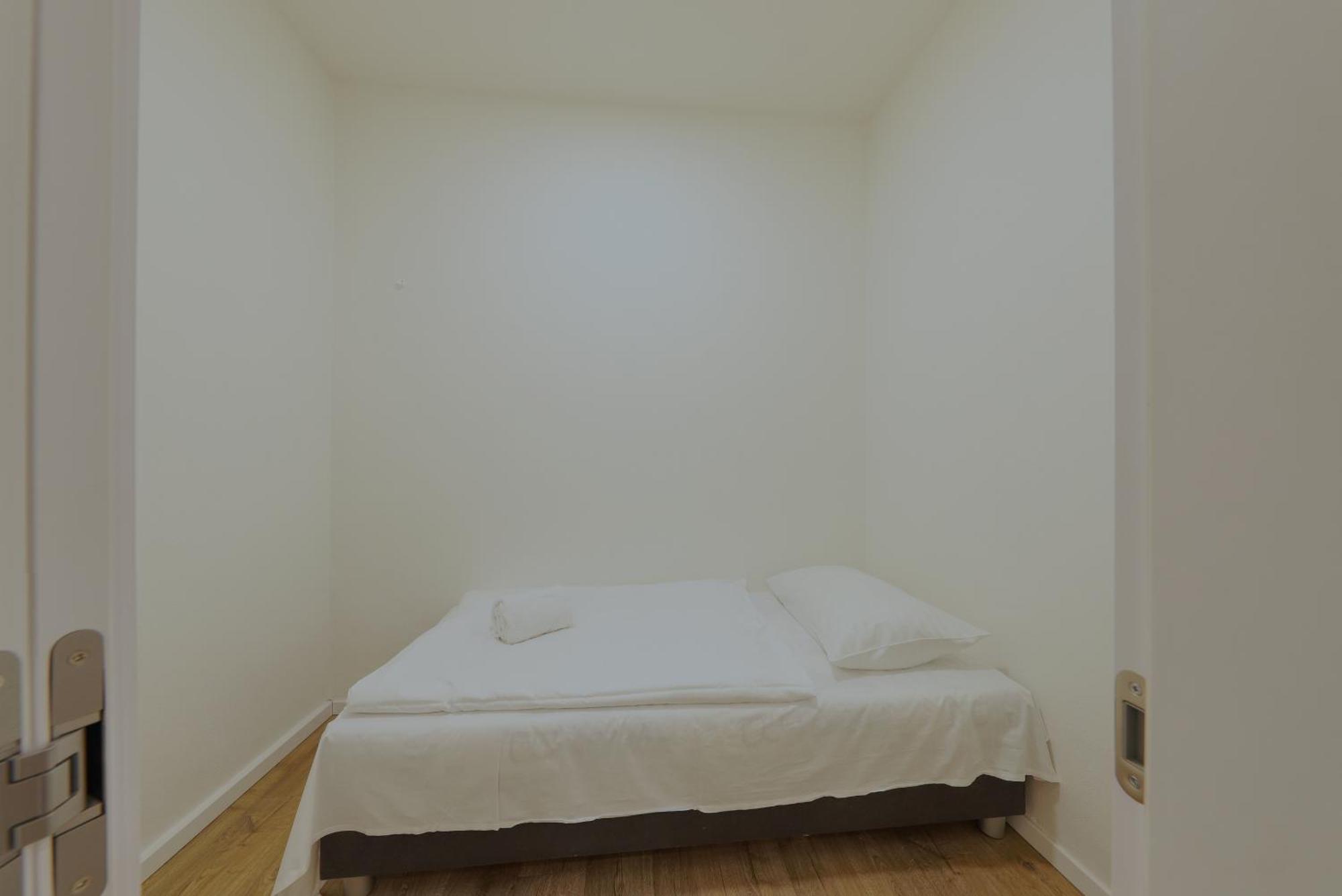 Shone Apartment Old Town 2 Bedroom Bratislava Buitenkant foto