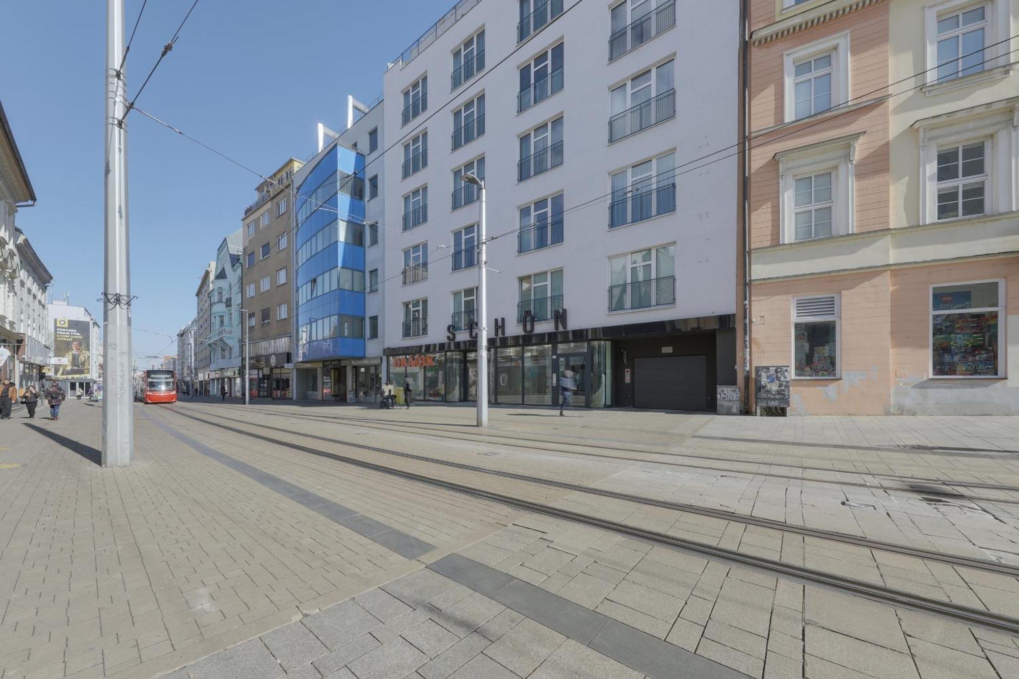 Shone Apartment Old Town 2 Bedroom Bratislava Buitenkant foto